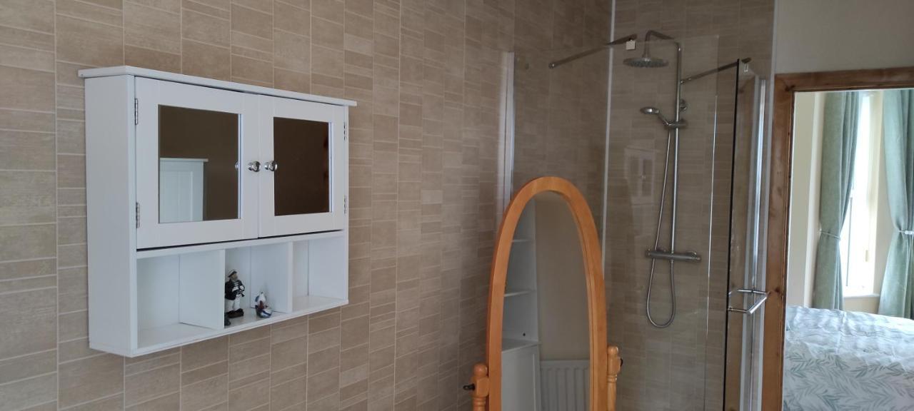 Padua House Holiday Home In The Centre Of Bundoran And 2 Mins Walk To The Beach エクステリア 写真
