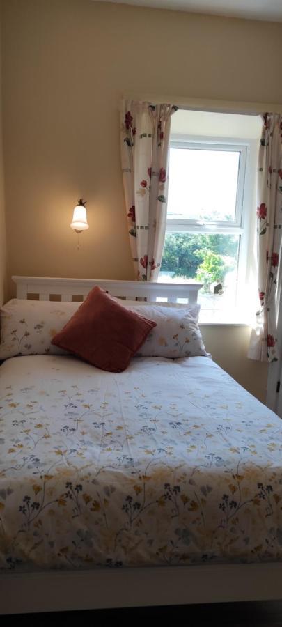 Padua House Holiday Home In The Centre Of Bundoran And 2 Mins Walk To The Beach エクステリア 写真