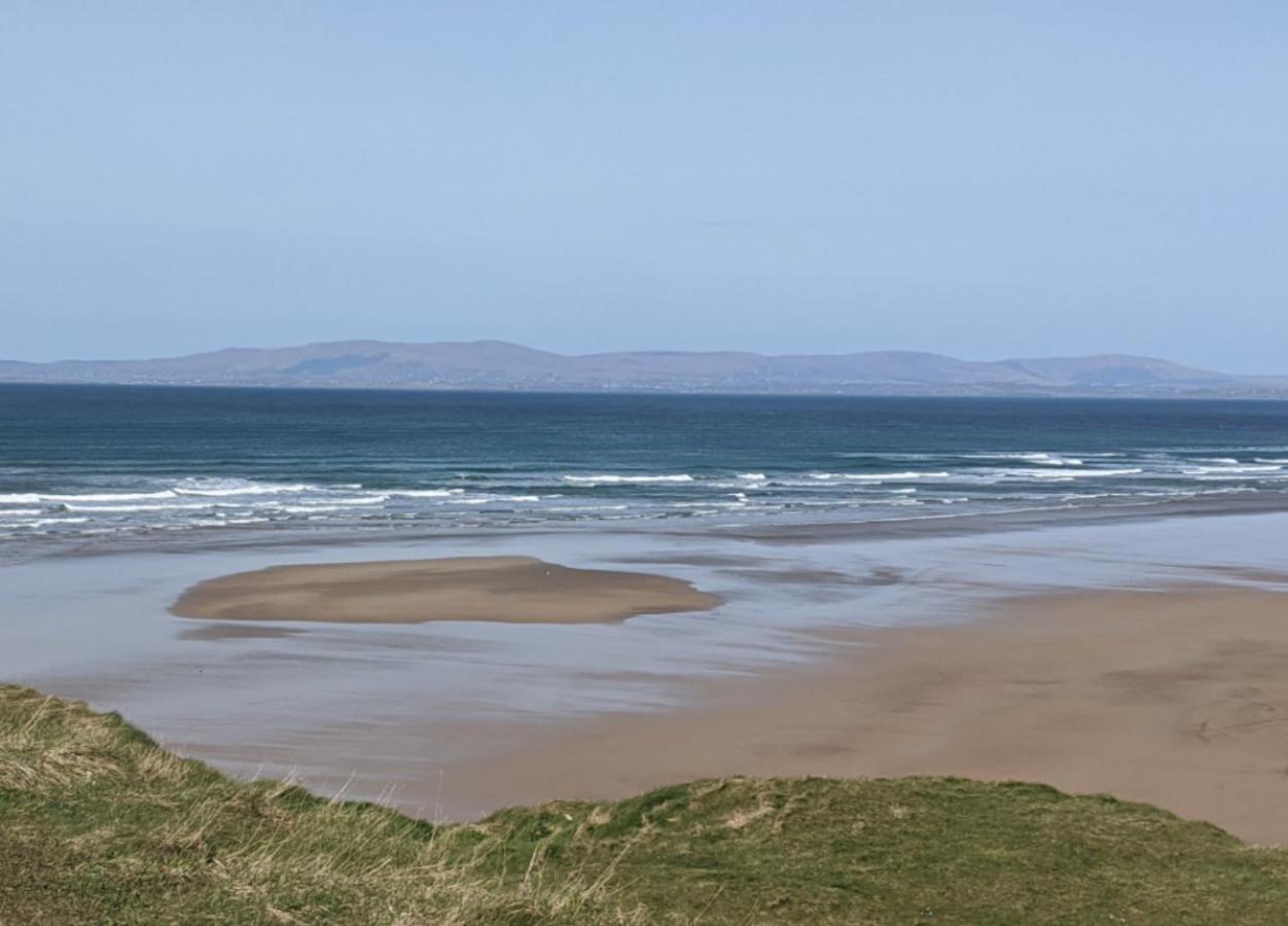 Padua House Holiday Home In The Centre Of Bundoran And 2 Mins Walk To The Beach エクステリア 写真